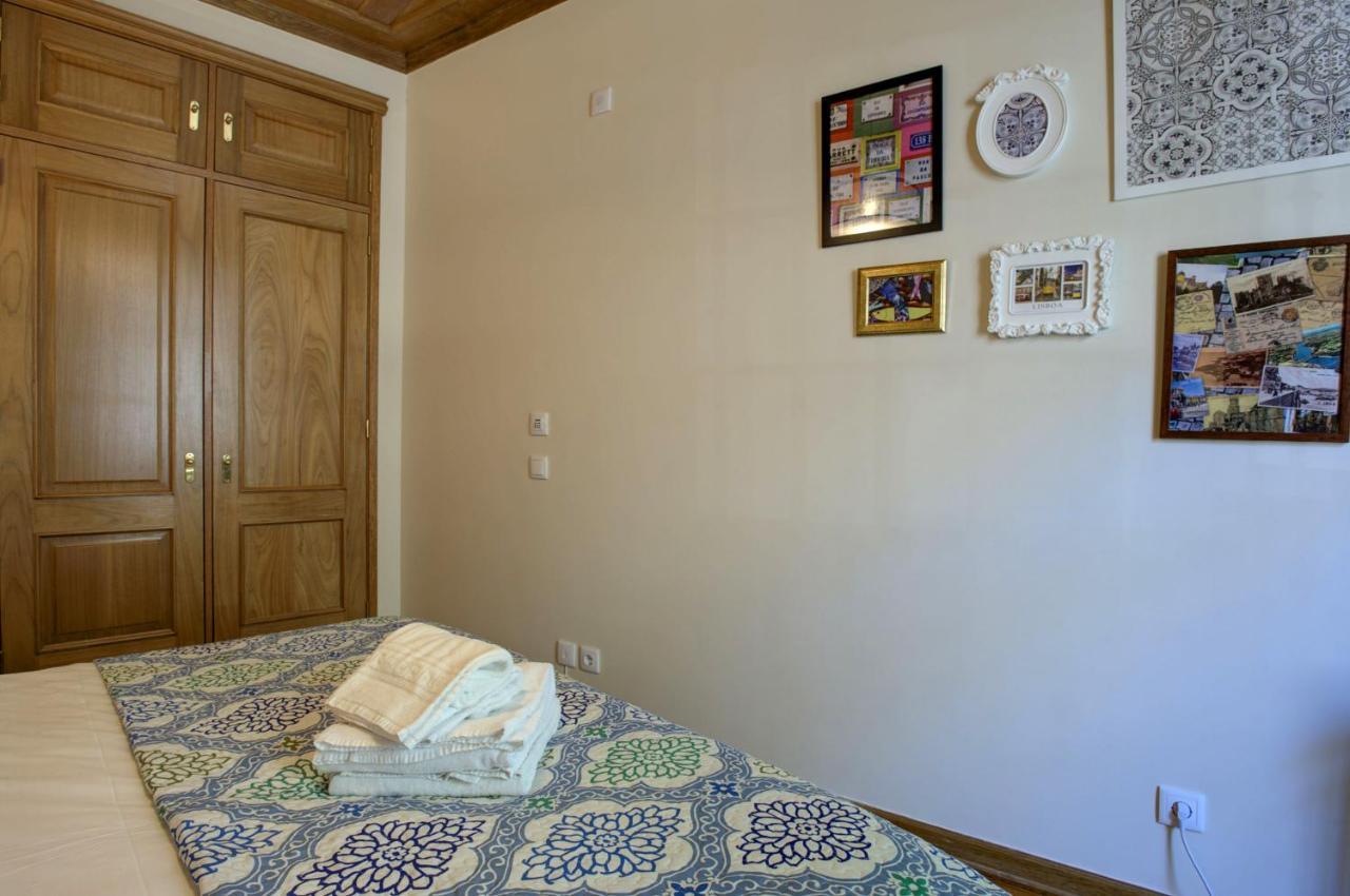 Localtraveling Cathedral & Castle - Family Apartments Lisbon Bagian luar foto