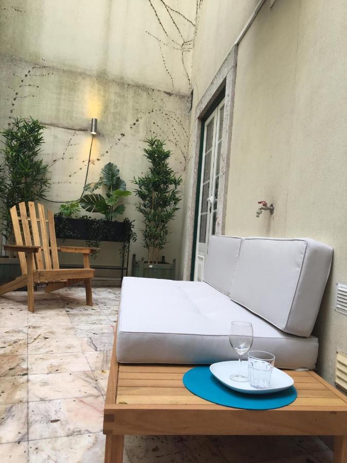 Localtraveling Cathedral & Castle - Family Apartments Lisbon Bagian luar foto